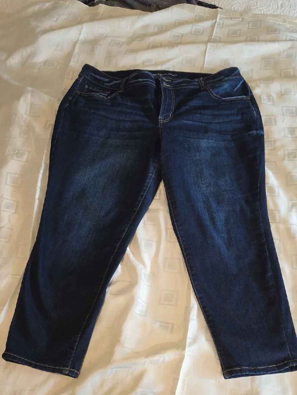 Maurices Dark Blue Cropped Stretch Jeans - Picture 1 of 4